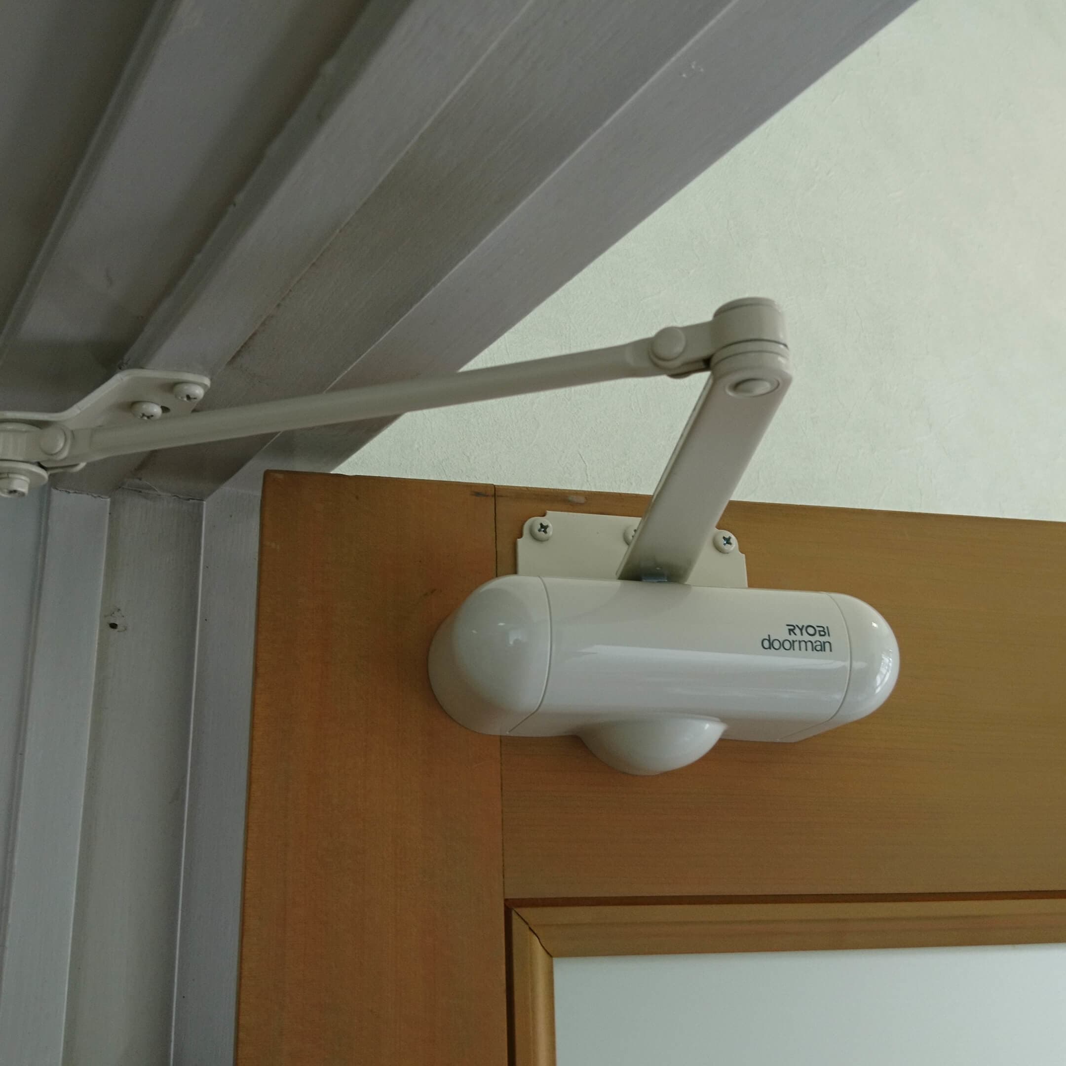 ドアマン取替え 名古屋市昭和区 | ドアマンの取替えなら建具修理の窓口名古屋市昭和区