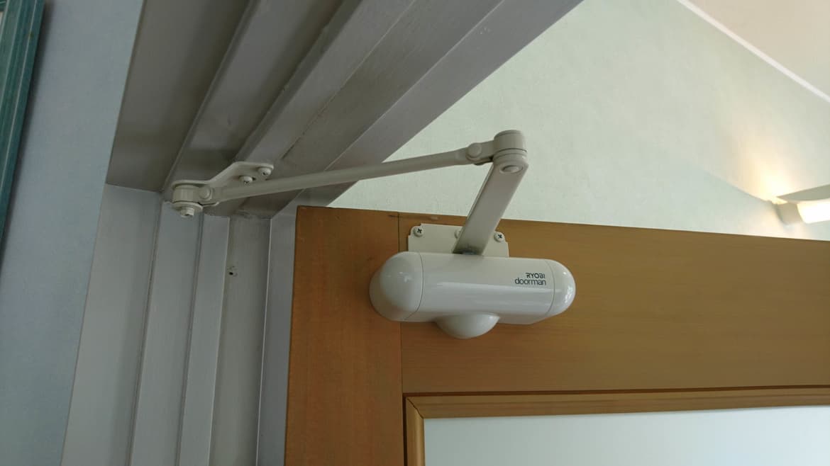 ドアマン取替え 名古屋市昭和区 | ドアマン取替えなら建具修理の窓口名古屋市昭和区